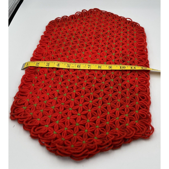 Hand Made Vintage Placemats Set Of 3 Red With Greeen Accents - Picture 3 of 4